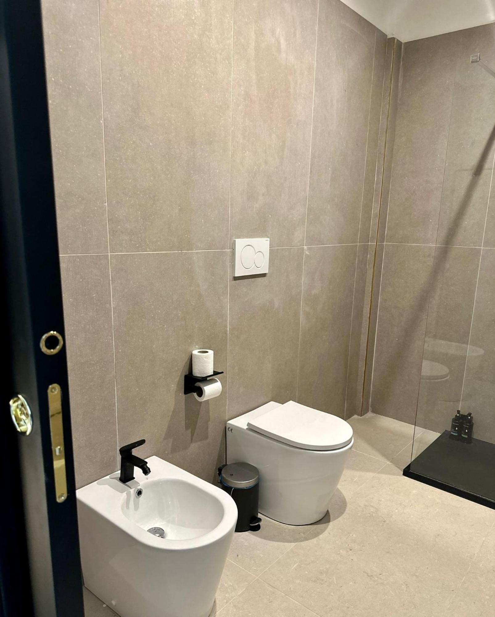 Mandarin Apulia 10 B&B Bari Bagian luar foto
